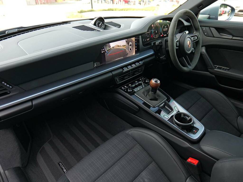 Porsche 911 Carrera T Black #5