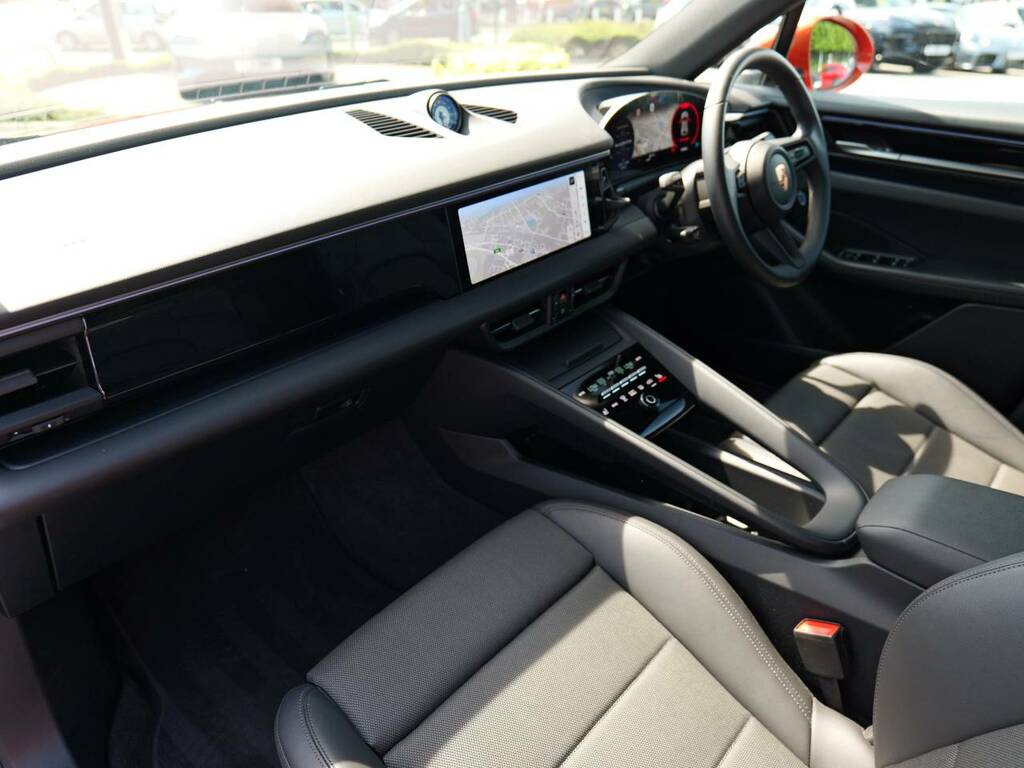 Porsche Macan Electric  #5