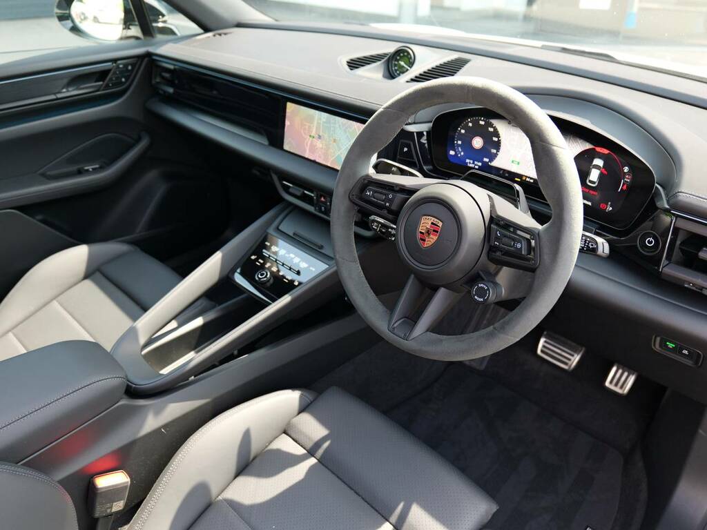 Porsche Macan Gts Electric Grey #4