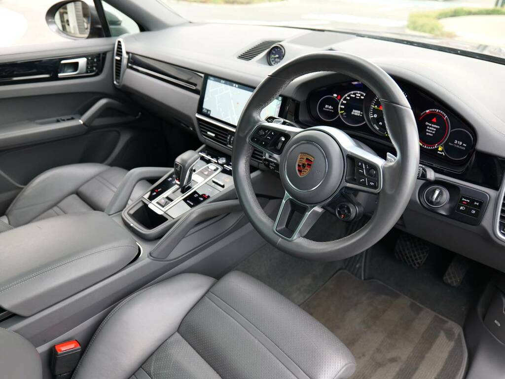 Porsche Cayenne E-hybrid Coupe Grey #5