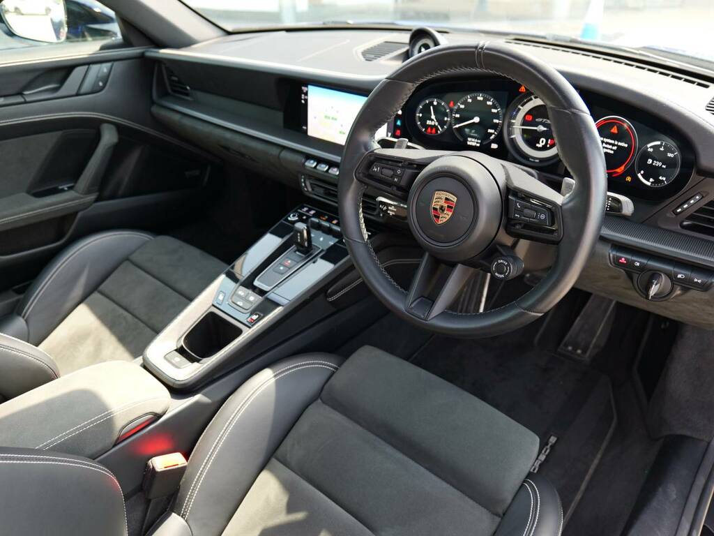 Porsche 911 Carrera 4 Gts My23 Blue #4