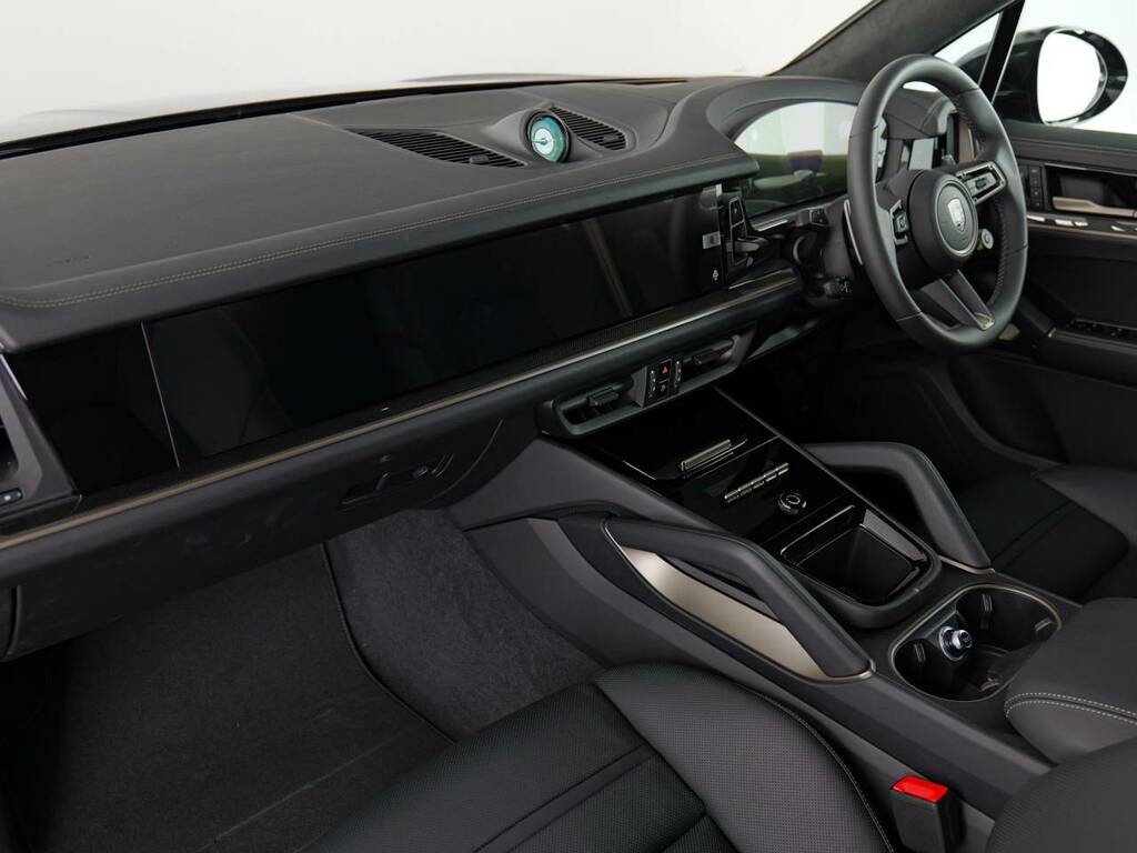 Porsche Cayenne Turbo E-hybrid Black #4
