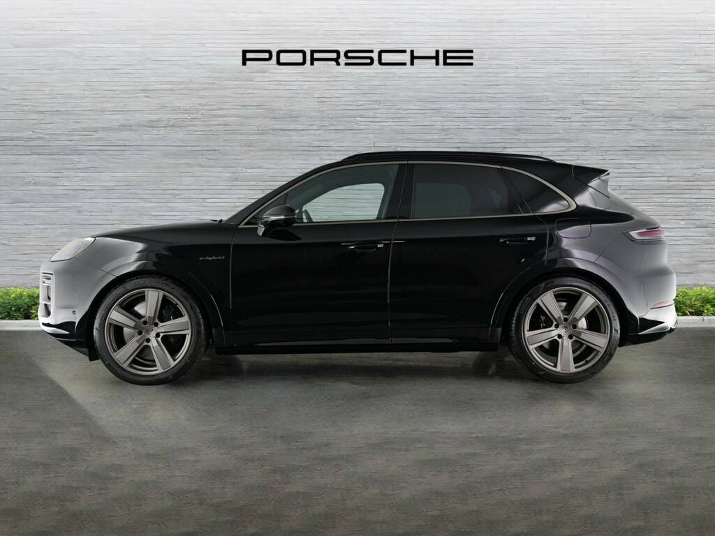 Porsche Cayenne Turbo E-hybrid Black #2