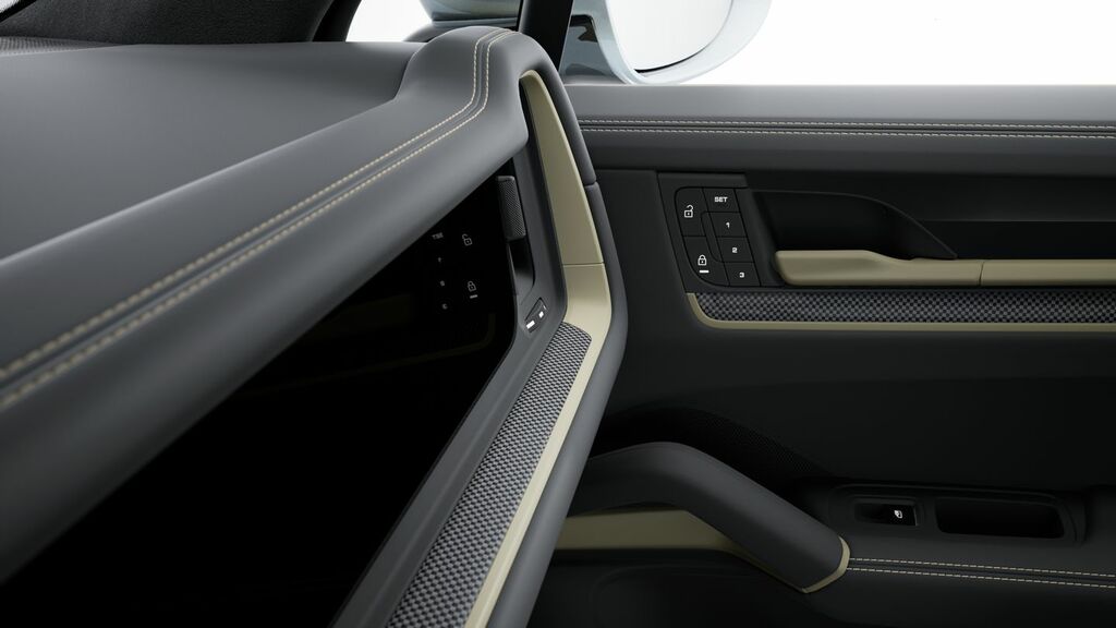 Porsche Cayenne Turbo E-hybrid Black #2