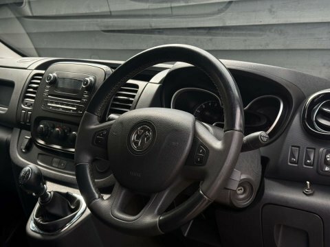Vauxhall Vivaro 1.6 Vivaro 2900 DN68YYL White #2