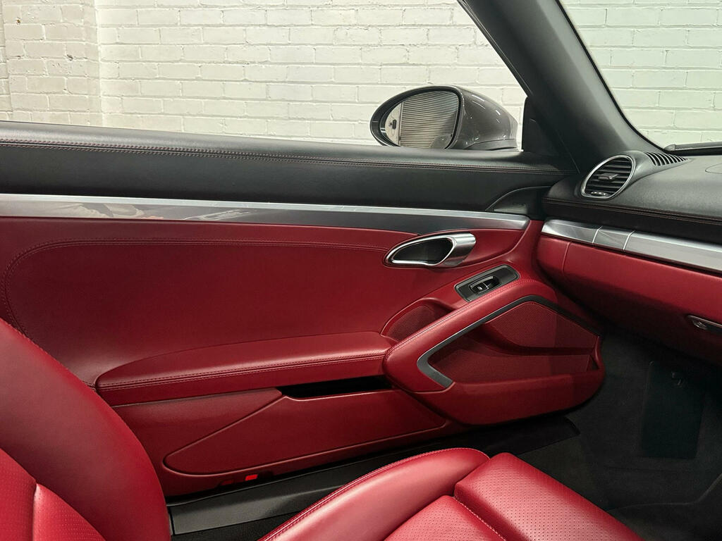 Porsche 718 Cayman 2.0T 25 Silver #61