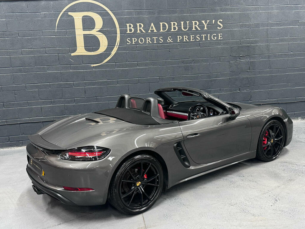 Porsche 718 Cayman 2.0T 25 Silver #83