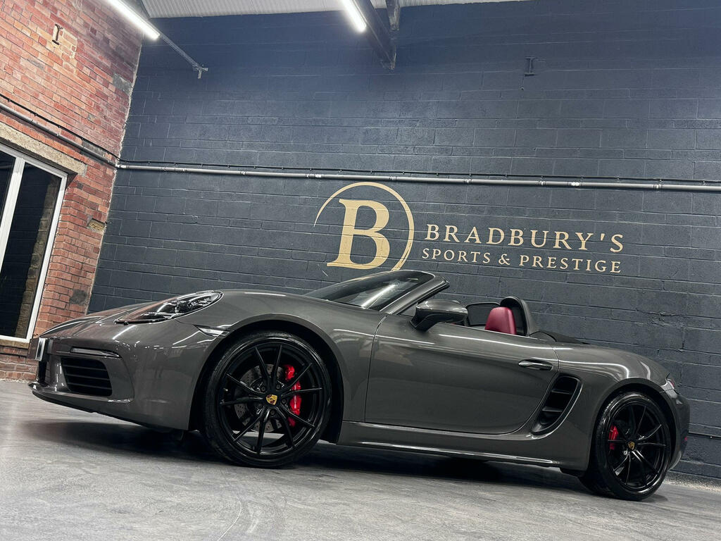 Porsche 718 Cayman 2.0T 25 Silver #17