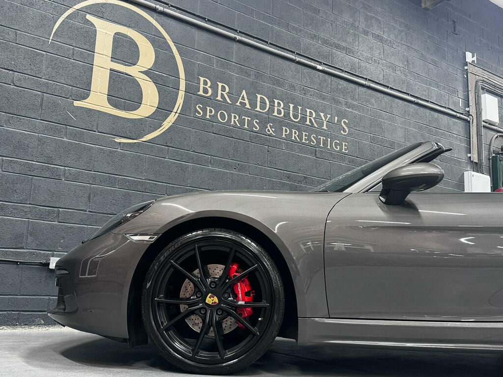 Porsche 718 Cayman 2.0T 25 Silver #77