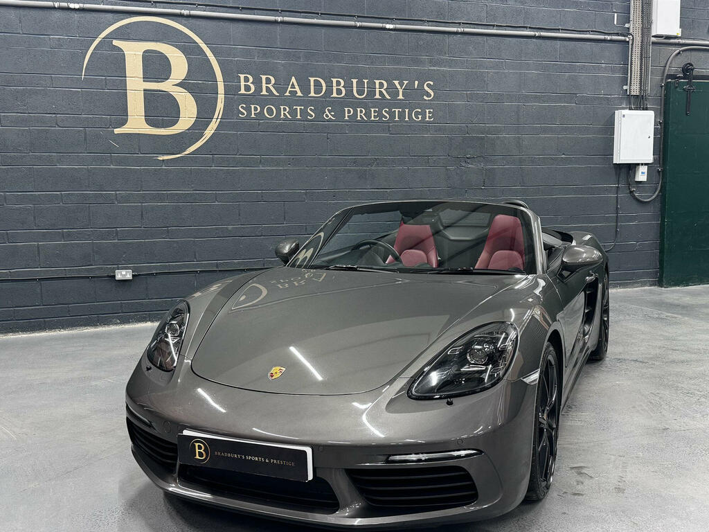 Porsche 718 Cayman 2.0T 25 Silver #70