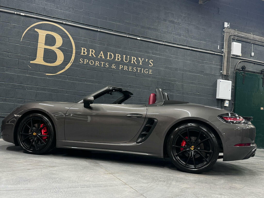 Porsche 718 Cayman 2.0T 25 Silver #75