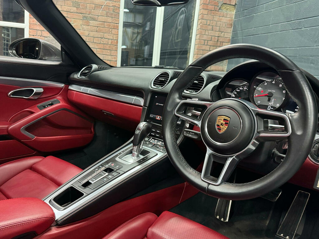 Porsche 718 Cayman 2.0T 25 Silver #30