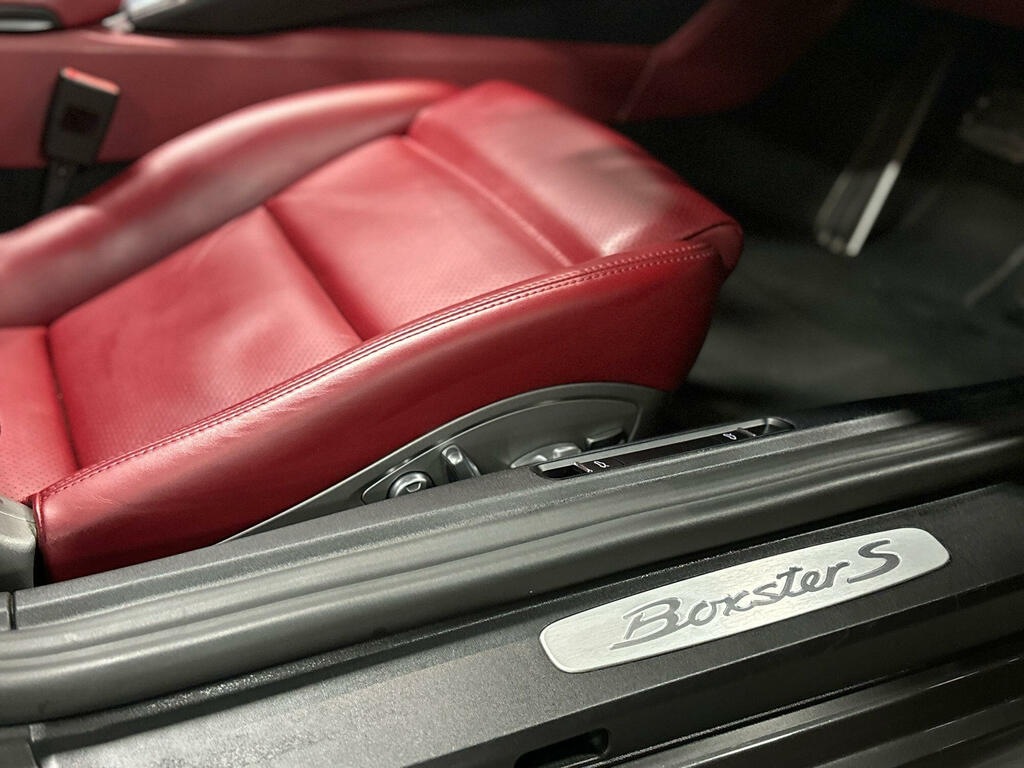 Porsche 718 Cayman 2.0T 25 Silver #69