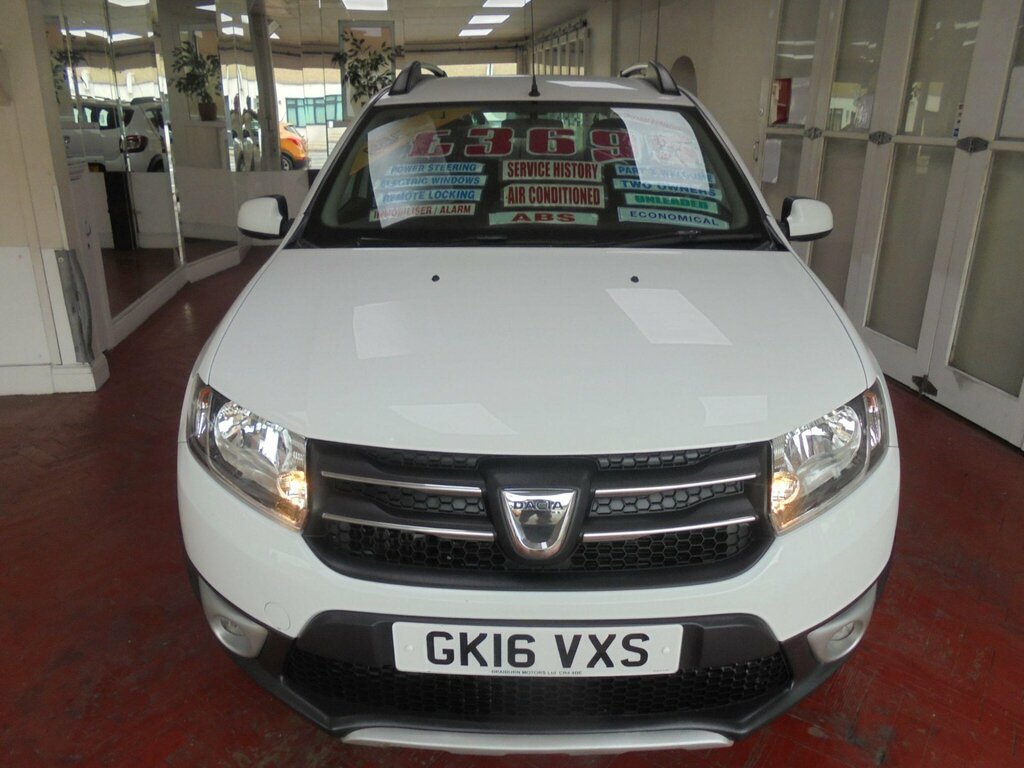 Dacia Sandero Stepway 0.9 Tce Laureate Euro 6 Ss GK16VXS White #2