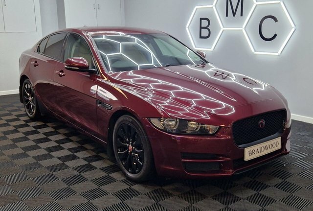 Jaguar XE Prestige Red