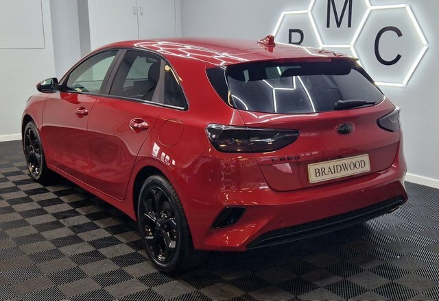 Kia Ceed Hatchback RE19UHR Red #2