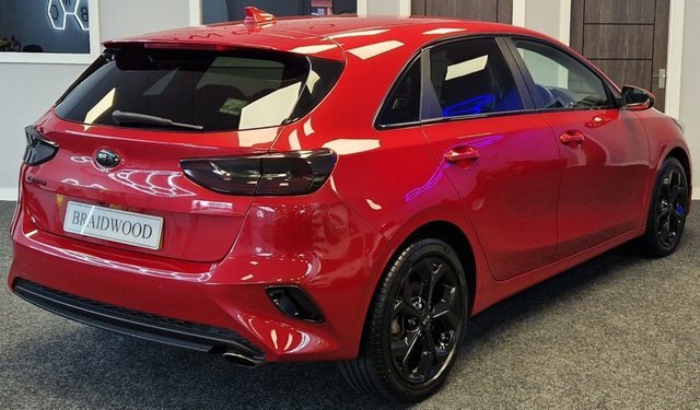 Kia Ceed Hatchback RE19UHR Red #6