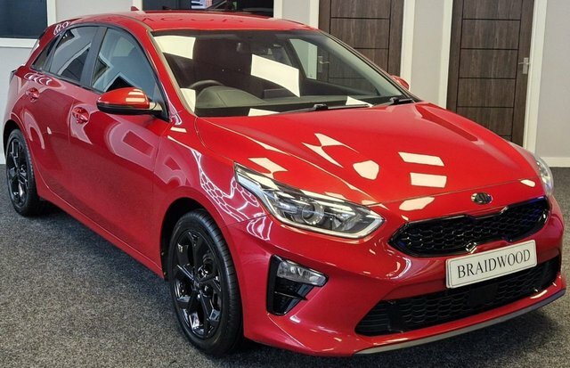 Kia Ceed Hatchback RE19UHR Red #3