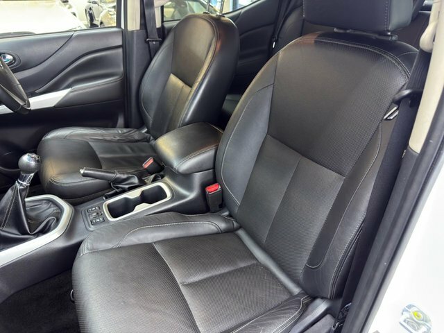 Nissan Navara Dci Tekna 4X4 Shr Dcb Black #18