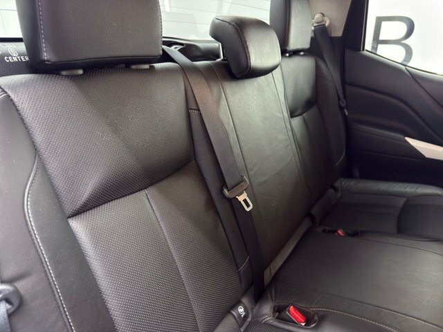 Nissan Navara Dci Tekna 4X4 Shr Dcb Black #11