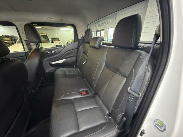 Nissan Navara Dci Tekna 4X4 Shr Dcb Black #15
