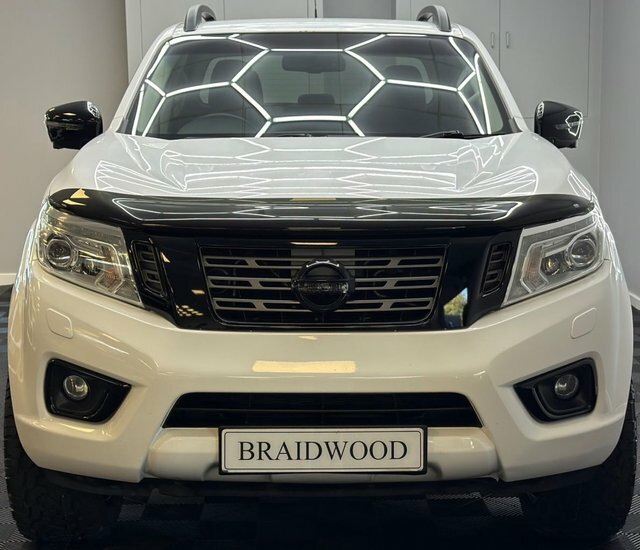 Nissan Navara Dci Tekna 4X4 Shr Dcb Black #22