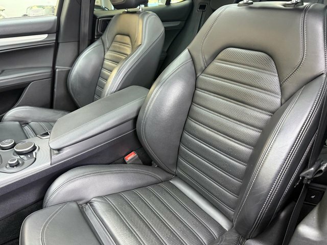 Alfa Romeo Stelvio 2.2 D 210 Speciale Red #18