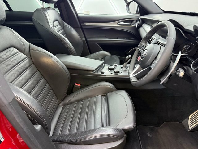 Alfa Romeo Stelvio 2.2 D 210 Speciale Red #8