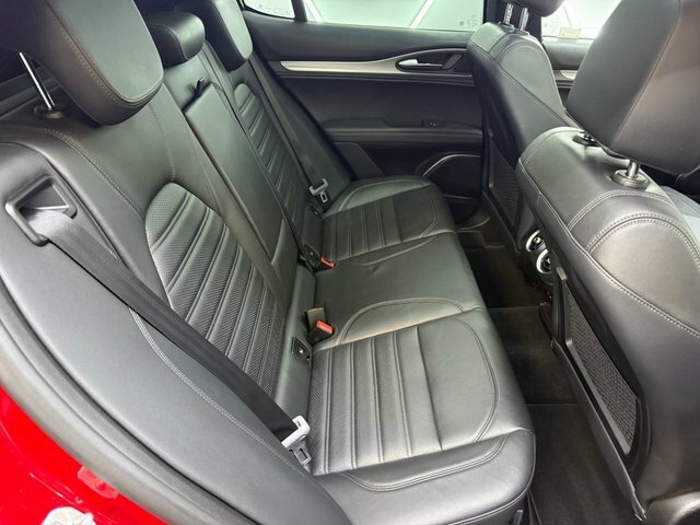 Alfa Romeo Stelvio 2.2 D 210 Speciale Red #10