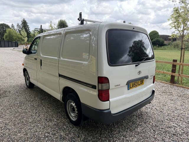 Toyota HiAce Speed,swb,no Vat White #6
