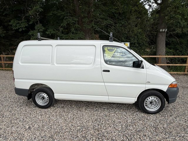 Toyota HiAce Speed,swb,no Vat White #3