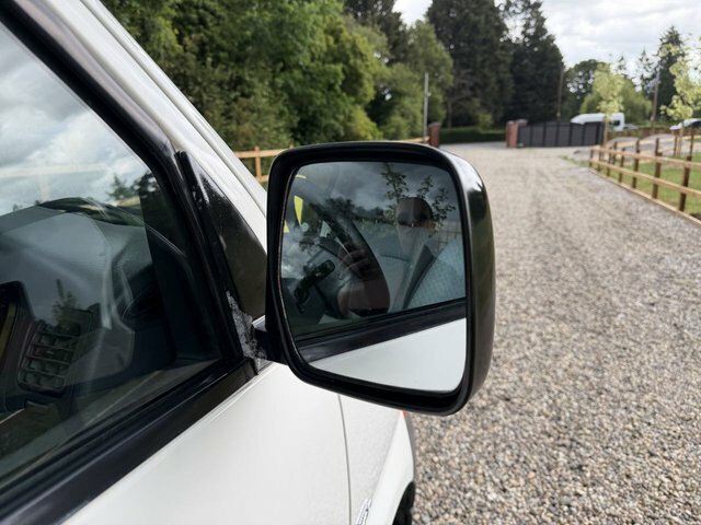 Toyota HiAce 2.5 D-4d 280 S Twin Rear Doors #31