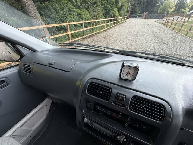 Toyota HiAce 2.5 D-4d 280 S Twin Rear Doors #32