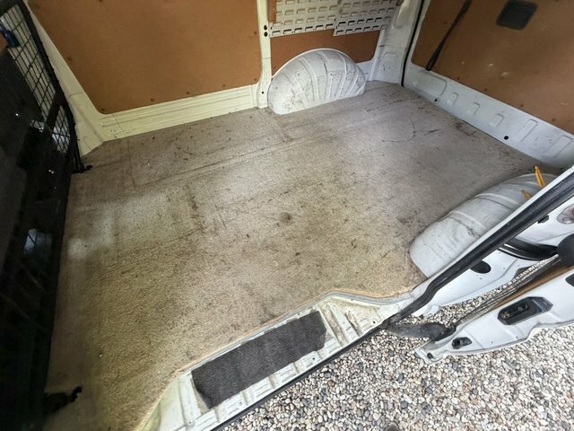Toyota HiAce 2.5 D-4d 280 S Twin Rear Doors #15
