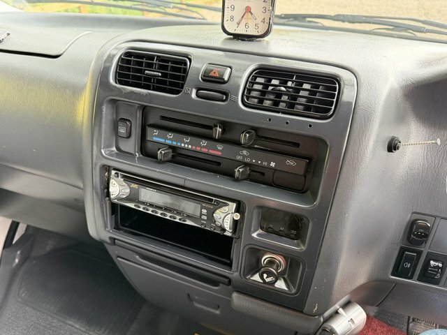 Toyota HiAce 2.5 D-4d 280 S Twin Rear Doors #24