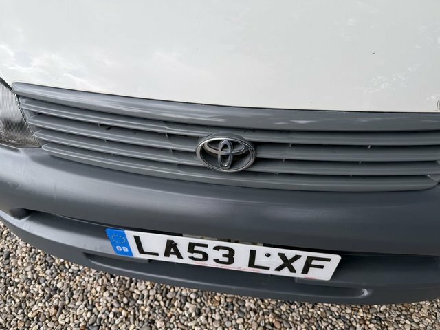 Toyota HiAce 2.5 D-4d 280 S Twin Rear Doors #29