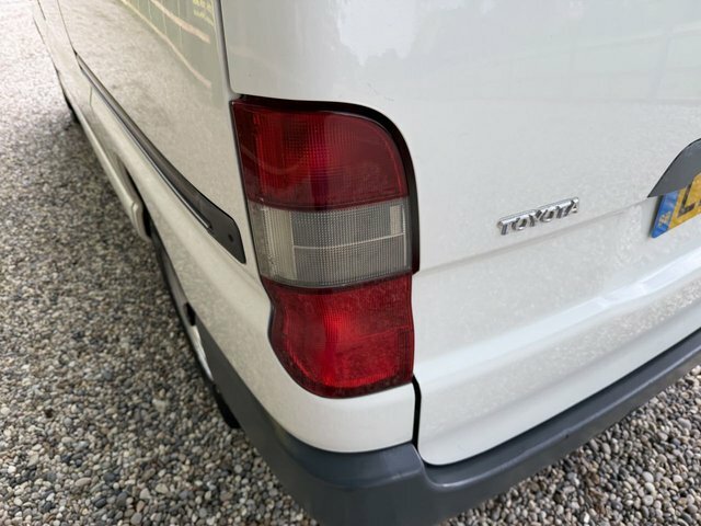Toyota HiAce 2.5 D-4d 280 S Twin Rear Doors #34