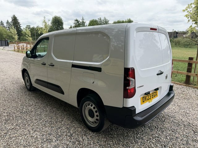 Vauxhall Combo Turbo D 2300 Prime DV23EGX White #6