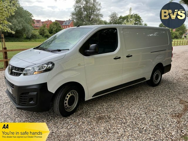 Vauxhall Vivaro Turbo D 2900 Prime White #6
