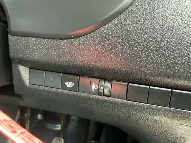 Vauxhall Vivaro Turbo D 2900 Prime White #5