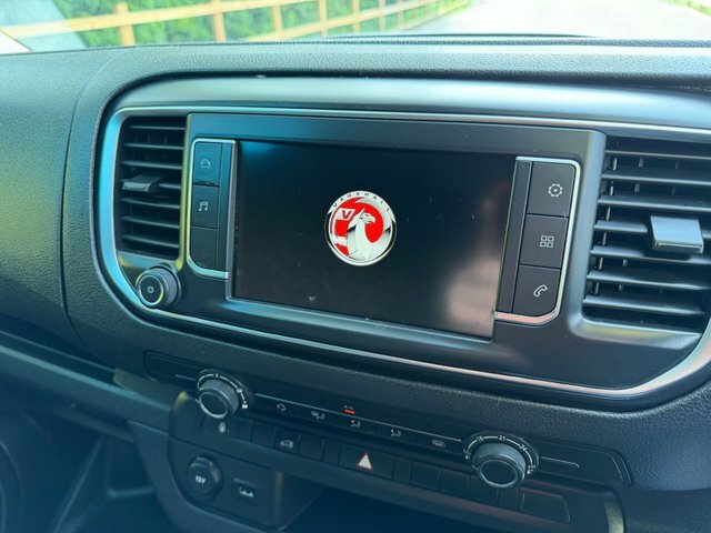 Vauxhall Vivaro 2900 1.5D 100Ps Dynamic H1 Van Lwb White #11