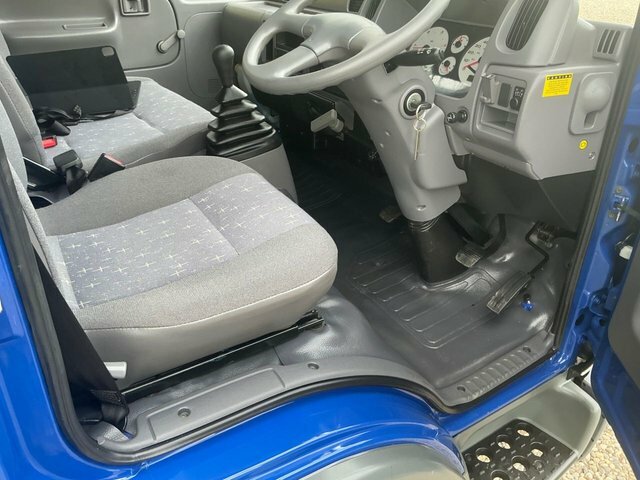 Nissan NT400 120 Bhp 5 Speed Blue #35