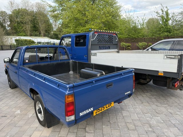 Nissan NT400 120 Bhp 5 Speed Blue #45