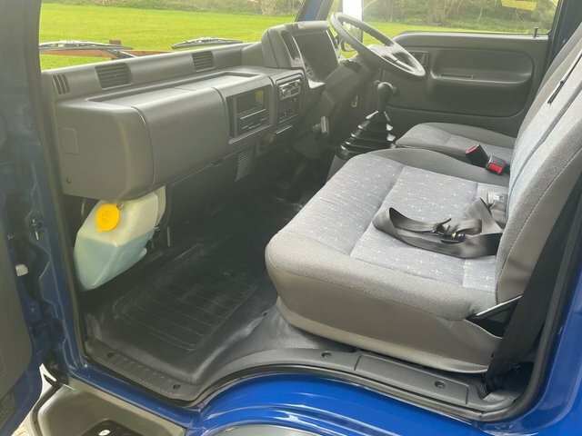 Nissan NT400 120 Bhp 5 Speed Blue #26