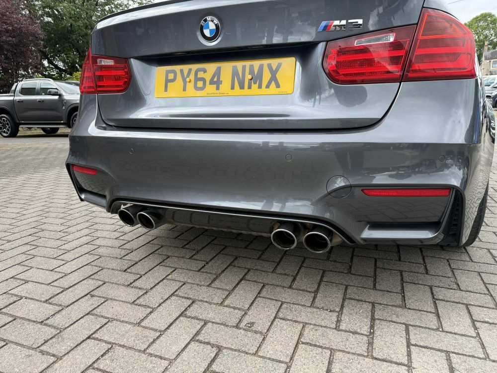 BMW M3 4dr White #12