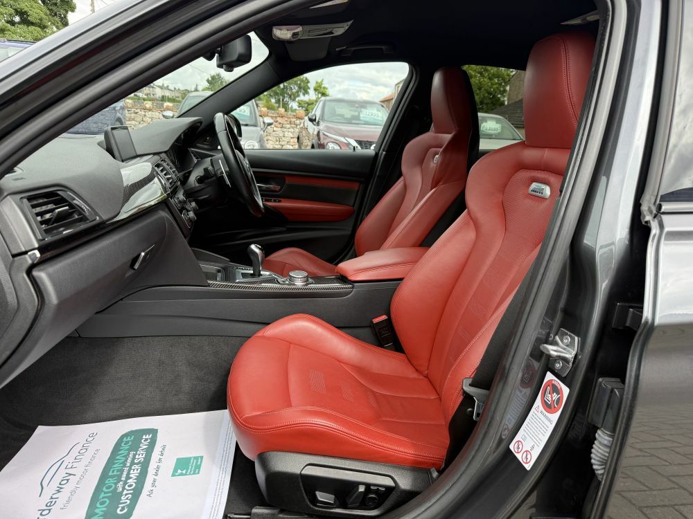BMW M3 4dr White #8