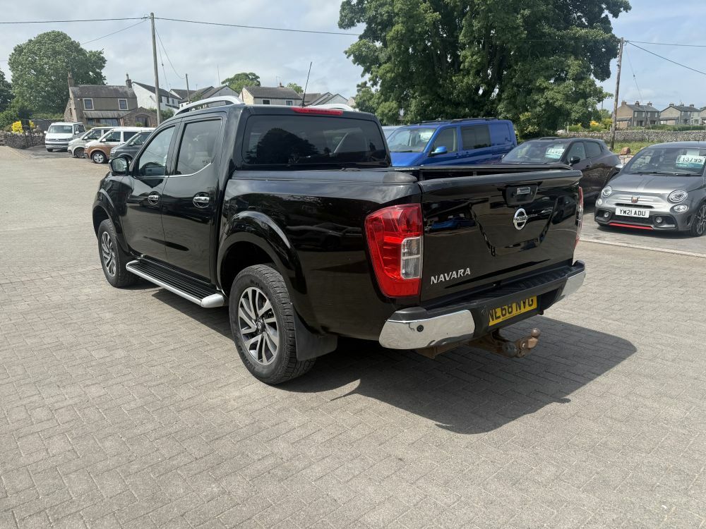 Nissan Navara 2.3 Dci Tekna 4Wd Black #4
