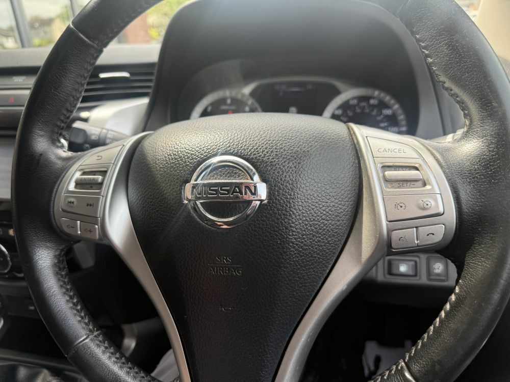 Nissan Navara Dci Tekna Shr Dcb Grey #19