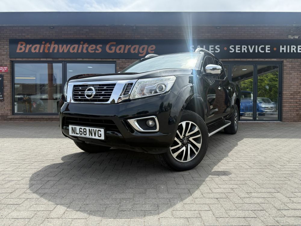 Nissan Navara 2.3 Dci Tekna 4Wd Black