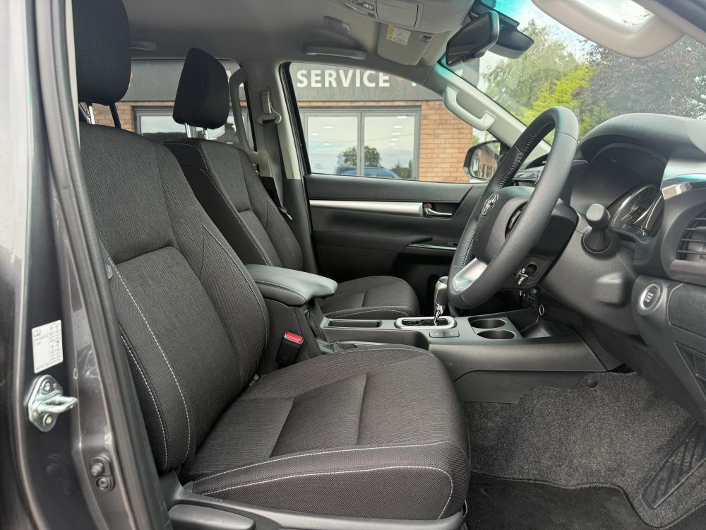 Toyota HILUX 2.4 D-4d Invincible 4Wd Grey #5